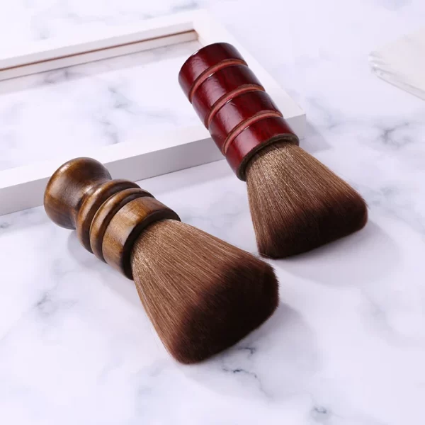 NECK BRUSH WOOD HANDLE LIGHT - Image 3